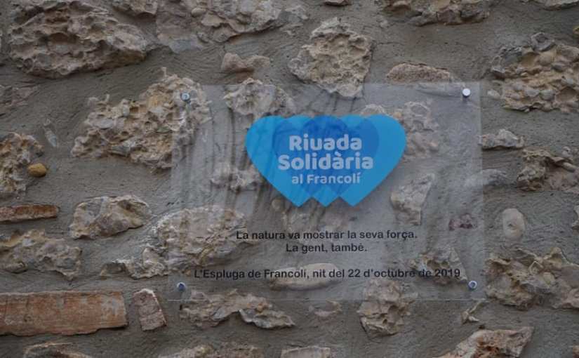 La Riuada Solidària estrena una placa en agraïment al voluntariat